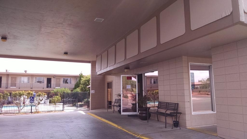 Lake Powell Canyon Inn Page Εξωτερικό φωτογραφία