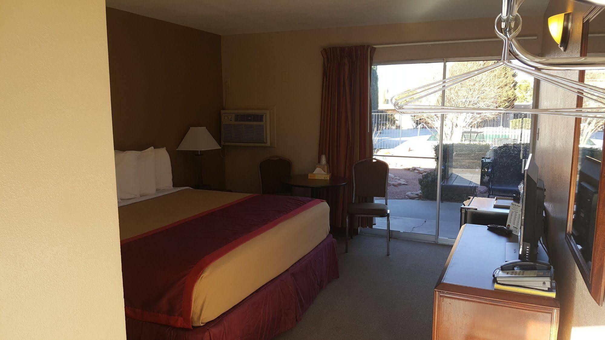 Lake Powell Canyon Inn Page Εξωτερικό φωτογραφία