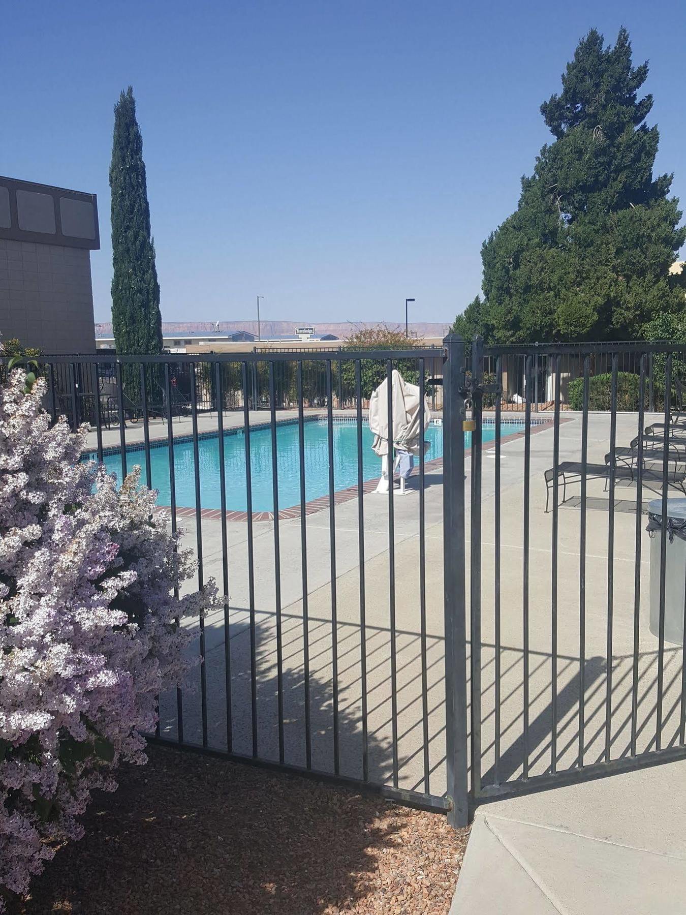 Lake Powell Canyon Inn Page Εξωτερικό φωτογραφία