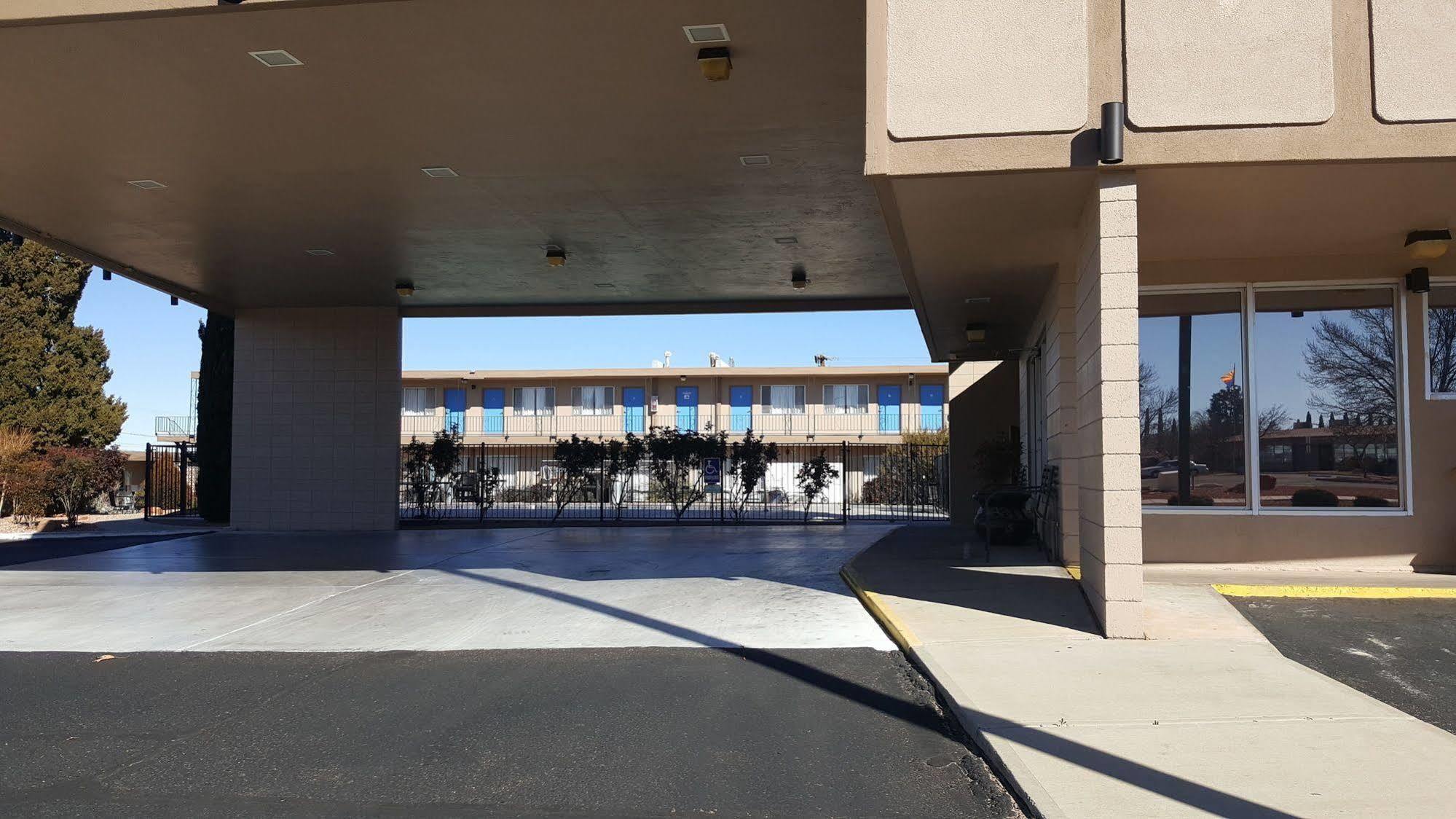 Lake Powell Canyon Inn Page Εξωτερικό φωτογραφία